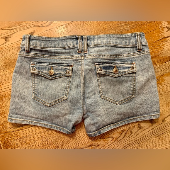 SO Wear it Declare it shortcut booty denim Jean shorts Women’s Size 5 - Picture 6 of 8